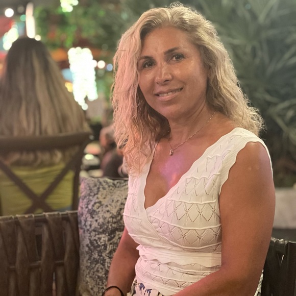 Meet your Posher, Mine - Picture 1 of 1